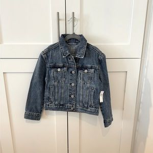 GAP Girls denim jacket. New! Size small (6/7). Cute heart design on back.